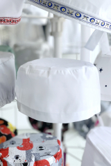 Медична шапочка біла на гумці 