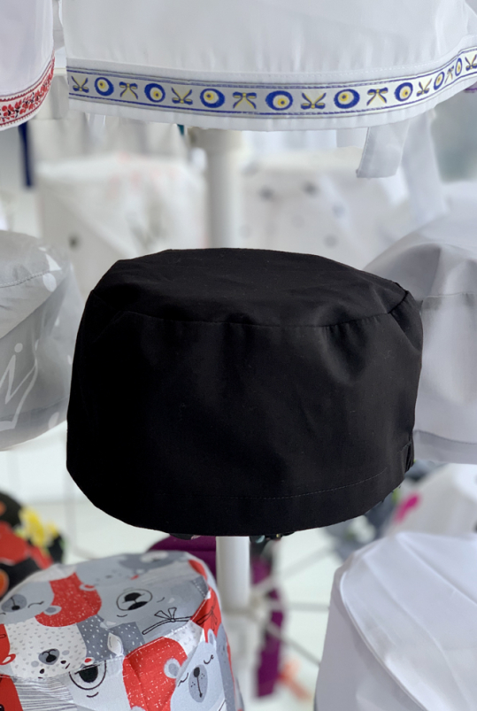 Медична шапочка чорна на гумці 