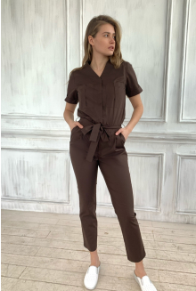 Как найти идеально подходящую медицинскую одежду: рекомендации для любого типа фигуры