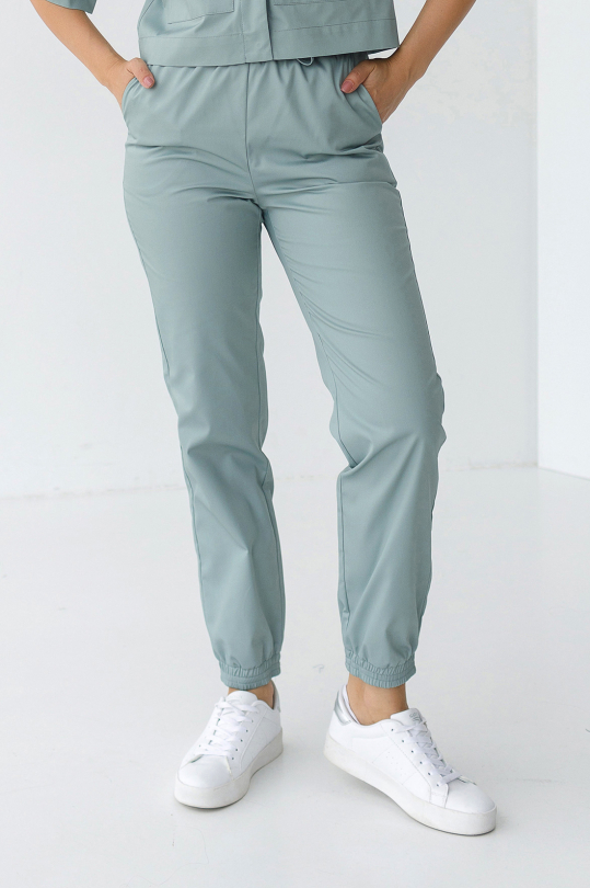 Женские медицинские джоггеры (полынь)