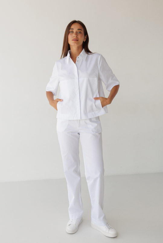 Женский медицинский костюм (белый) "Адель"
