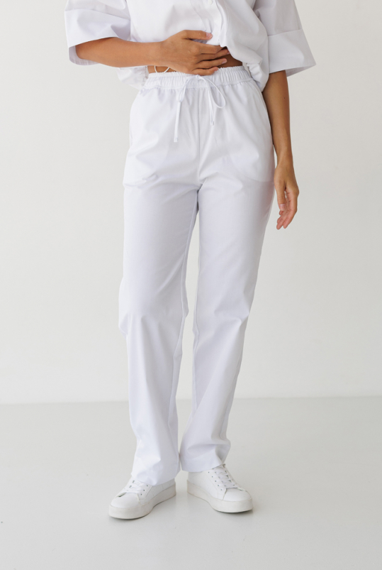 Женские медицинские брюки "Адель" (белые/удлиненные)