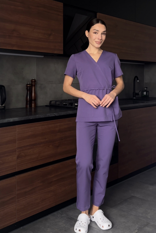 Женский медицинский костюм (стрейч/слива) "Лора"