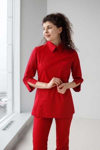  Жіночий медичний костюм ( червоний )