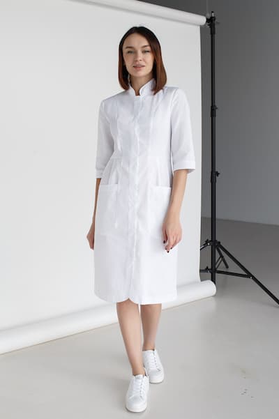 Медицинская одежда на заказ: халат белый